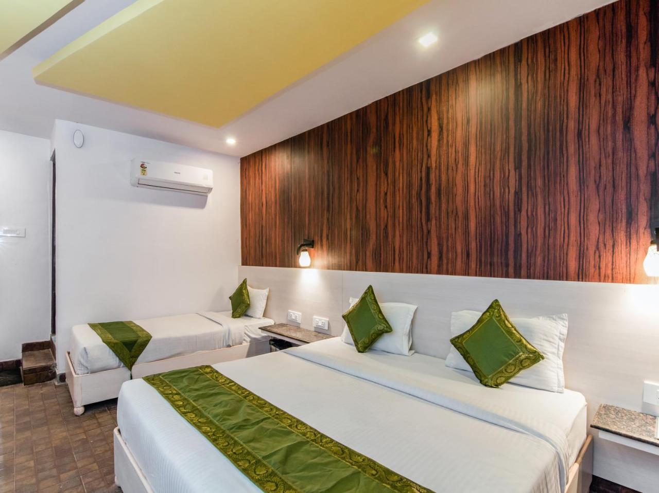 Hotel Citi Club à Kanpur Extérieur photo