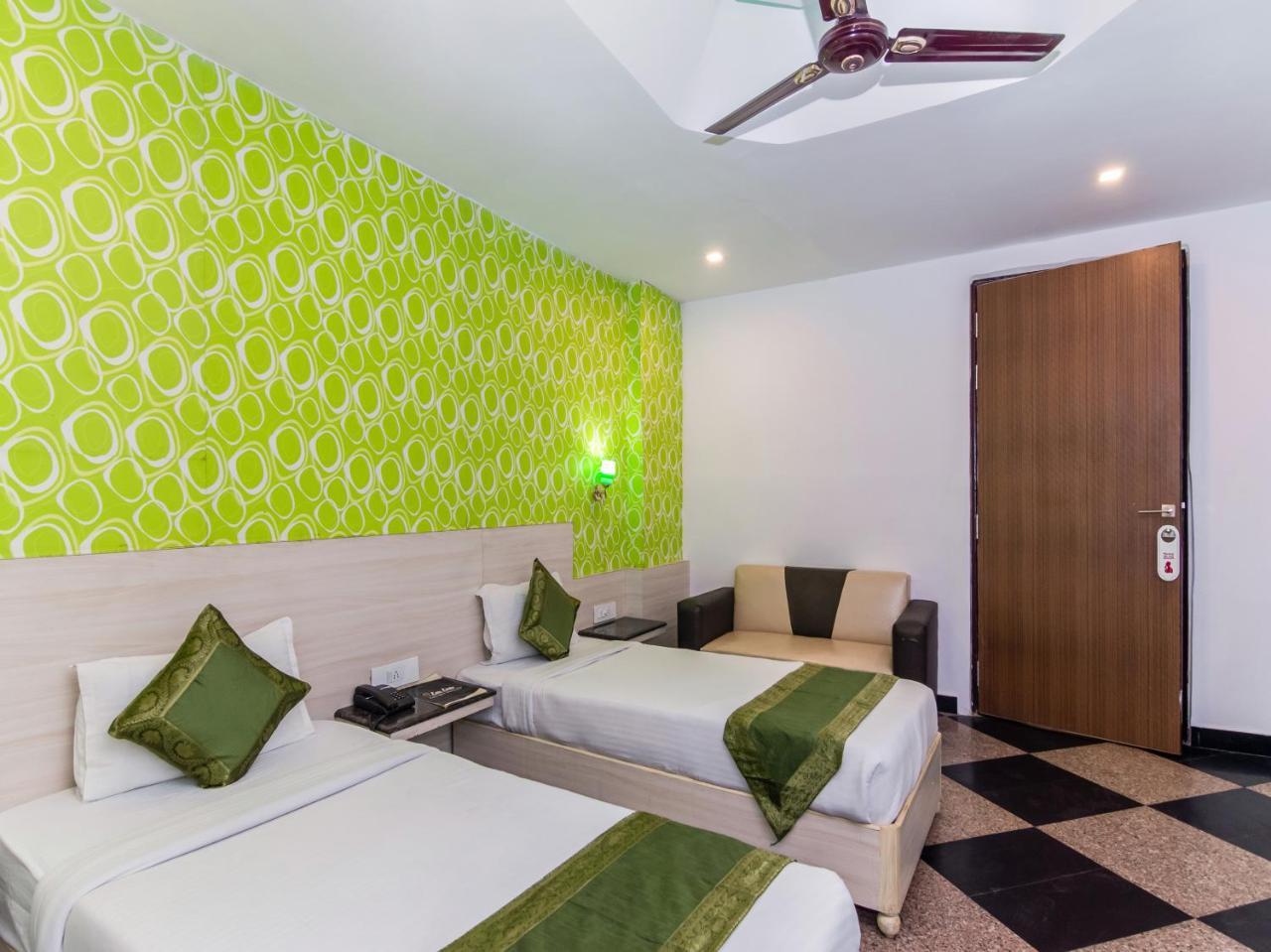 Hotel Citi Club à Kanpur Extérieur photo