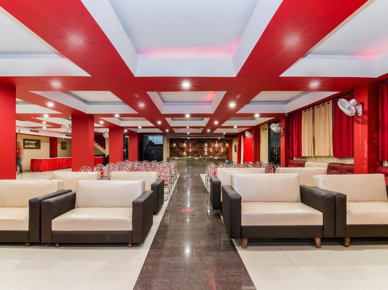 Hotel Citi Club à Kanpur Extérieur photo