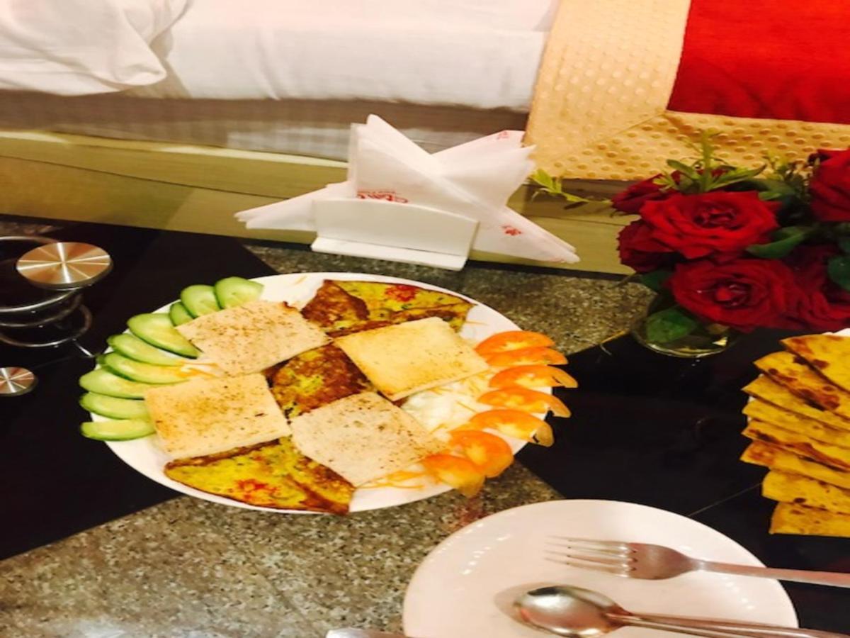 Hotel Citi Club à Kanpur Extérieur photo