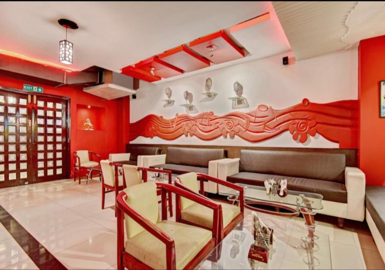 Hotel Citi Club à Kanpur Extérieur photo