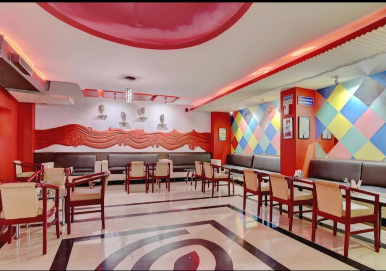 Hotel Citi Club à Kanpur Extérieur photo
